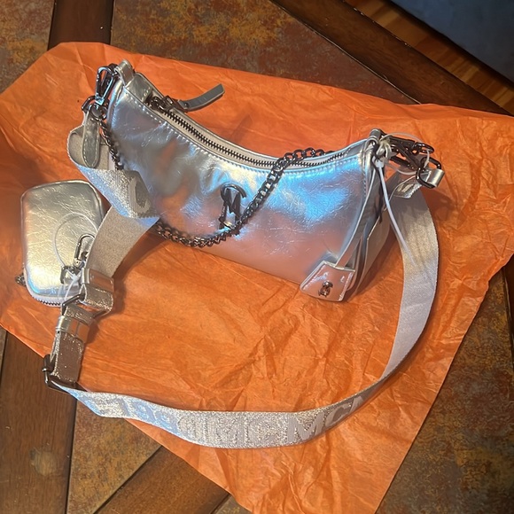 Steve Madden silver Bvital-S crossbody and pouch. NWT - Picture 6 of 7